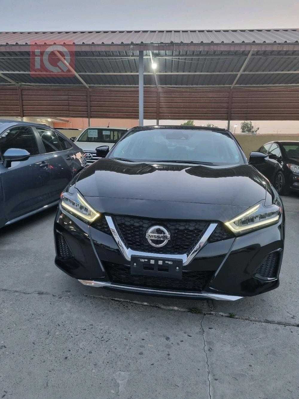 Nissan Maxima